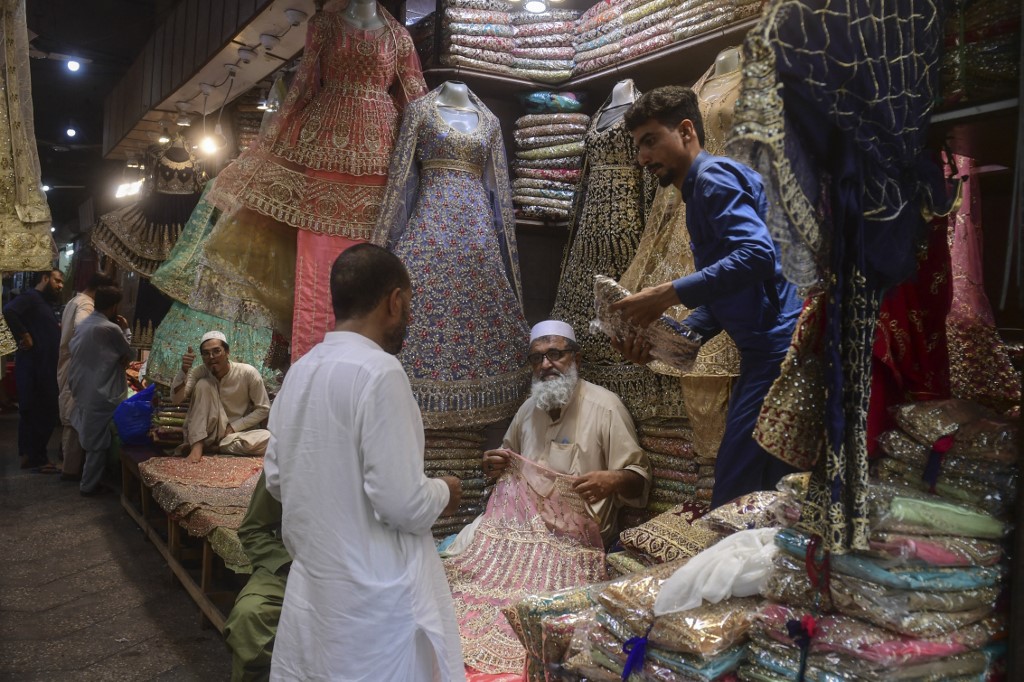 کیا معاشی بحران سے کاروبار بند ہو رہے ہیں؟