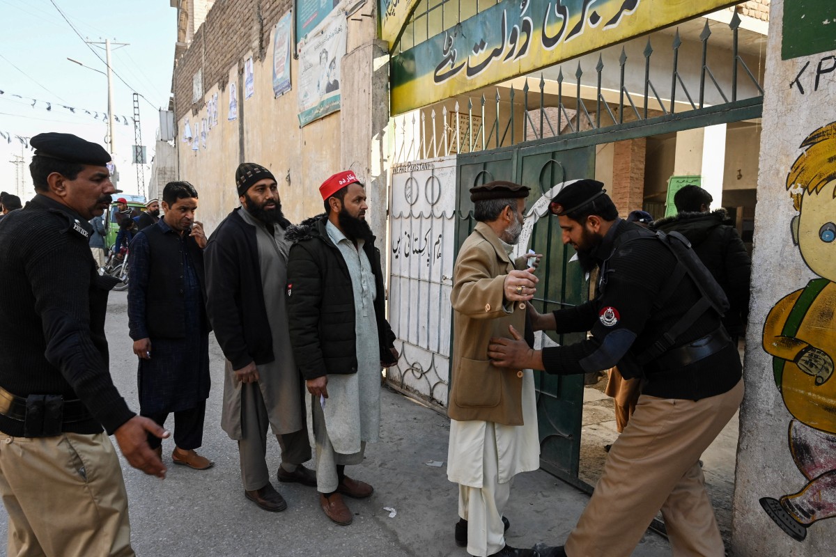 Elections Peshawar Polling Station.jpg