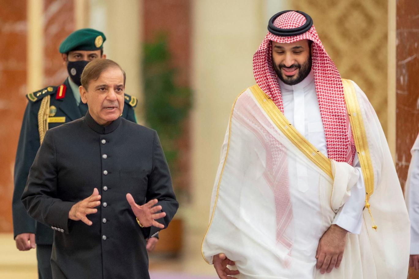 Shahbaz Sharif Muhammd Bin Salman.jpg