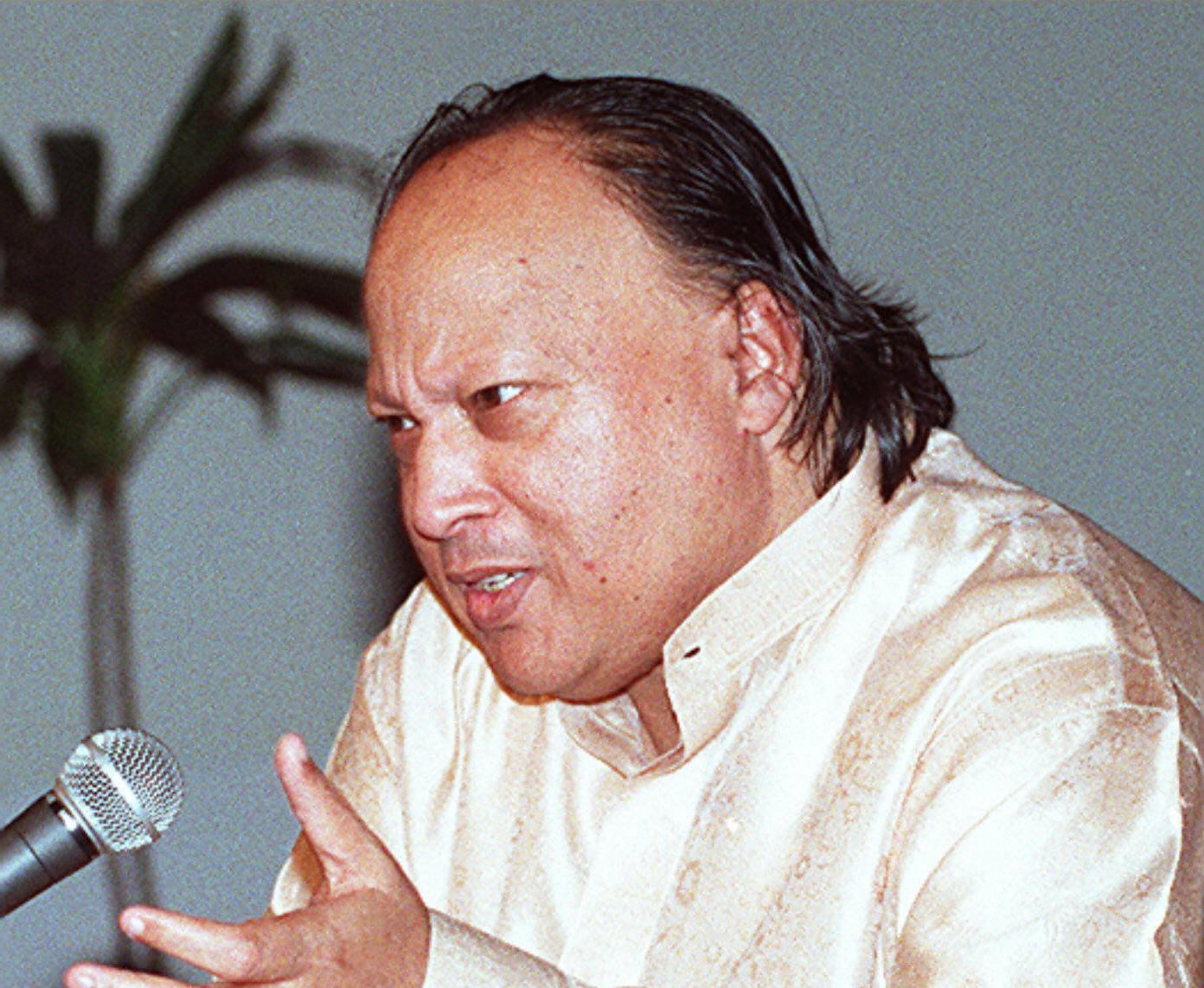 NusratFatehAliKhan_PakistanSinger.jpg