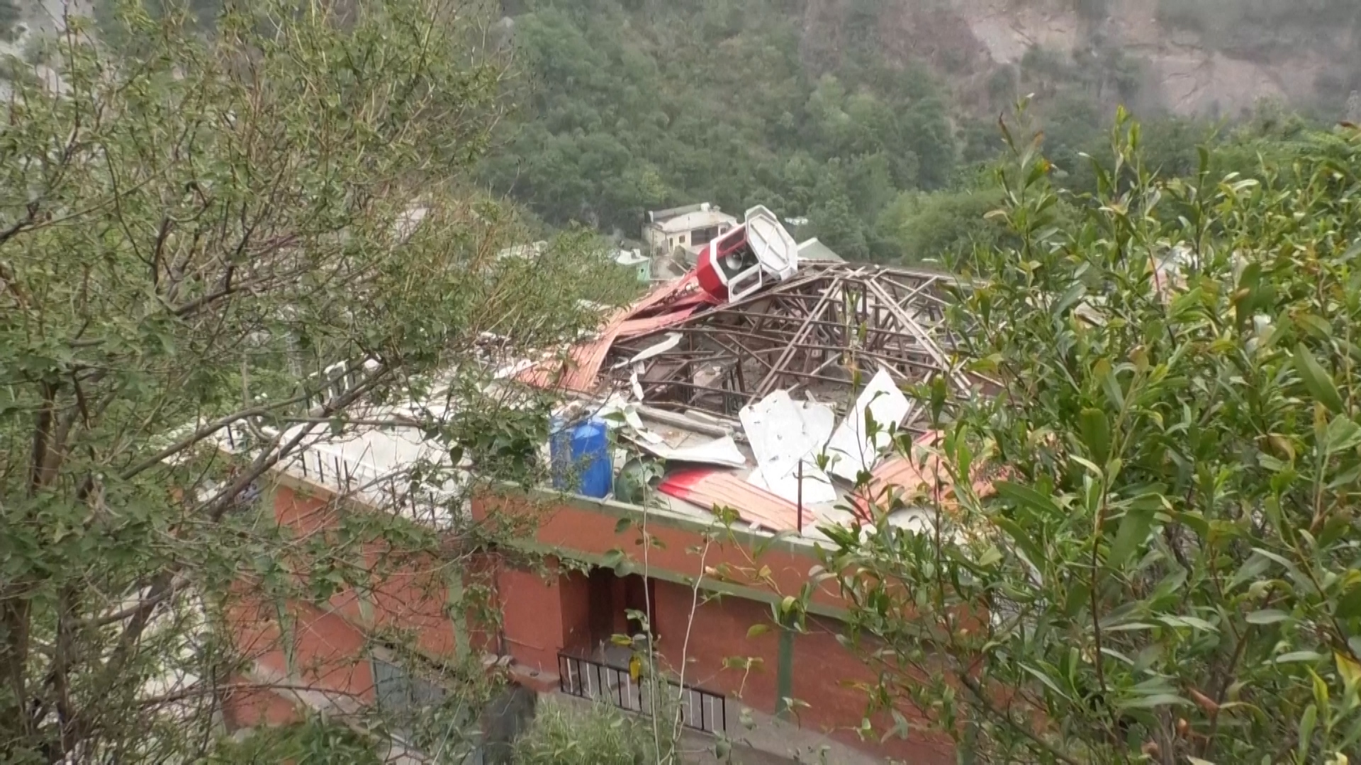 Mosque in Pakistan administrated Kashmir.jpg