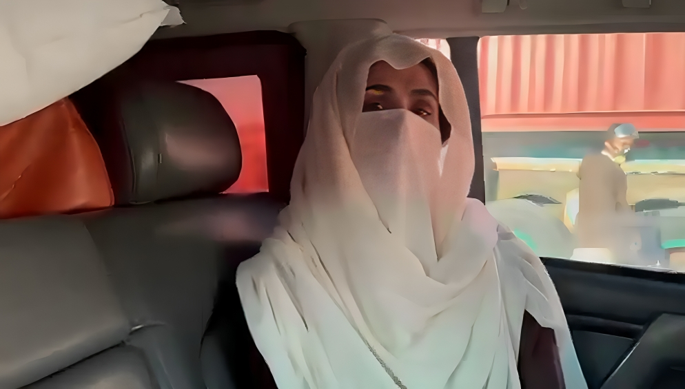 bushra bibi.png