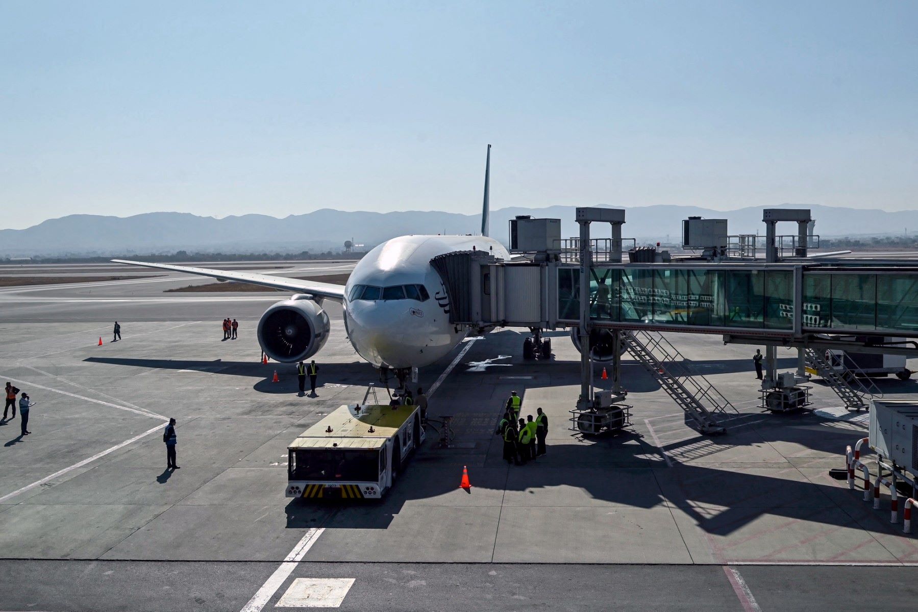 ایران جنگ: پاکستان کے فضائی شعبے کو 7 کروڑ ڈالر سے زائد کا نقصان