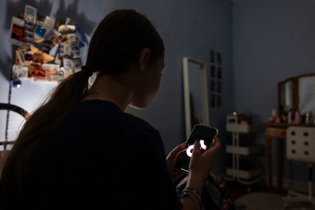 Teen using social media Teen using social media