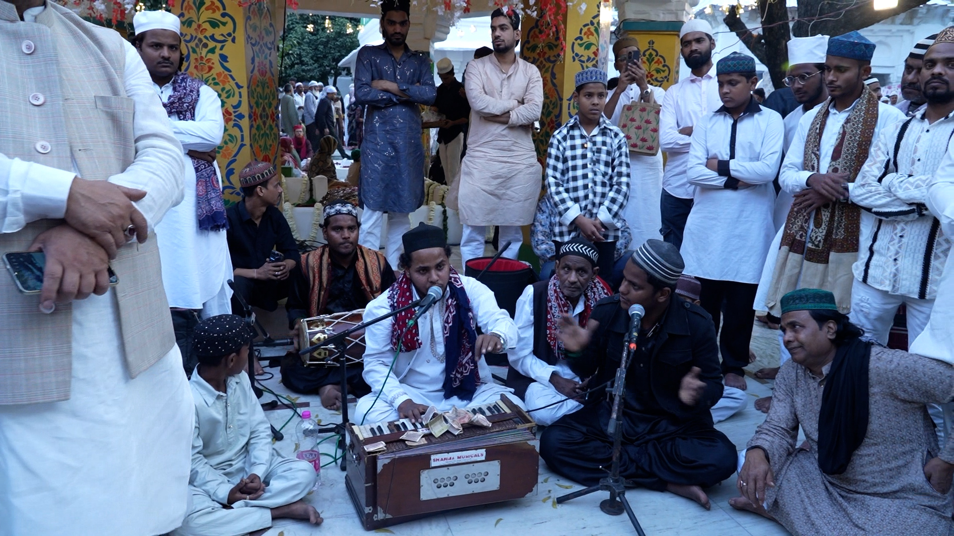 دہلی میں قوالی کی 700 سالہ روایت جو ’دل جوڑتی ہے‘