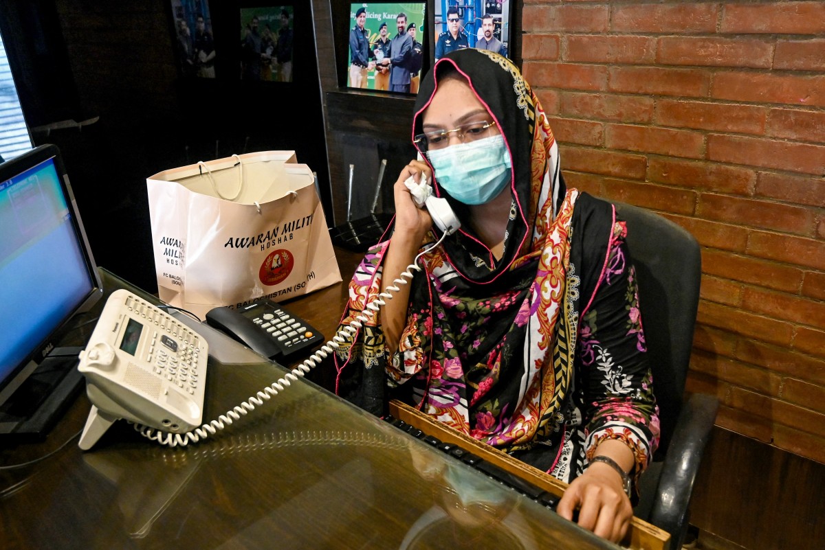 Hina Saleem Telephone Operator.jpg Hina Saleem Telephone Operator.jpg