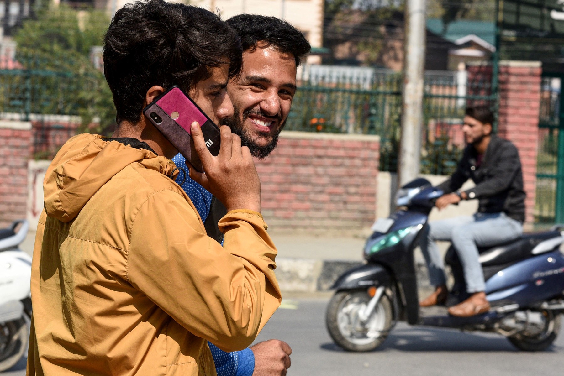 مزاج سے پہلے ہمیں اپنے لطیفے ٹھیک کرنے پڑیں گے