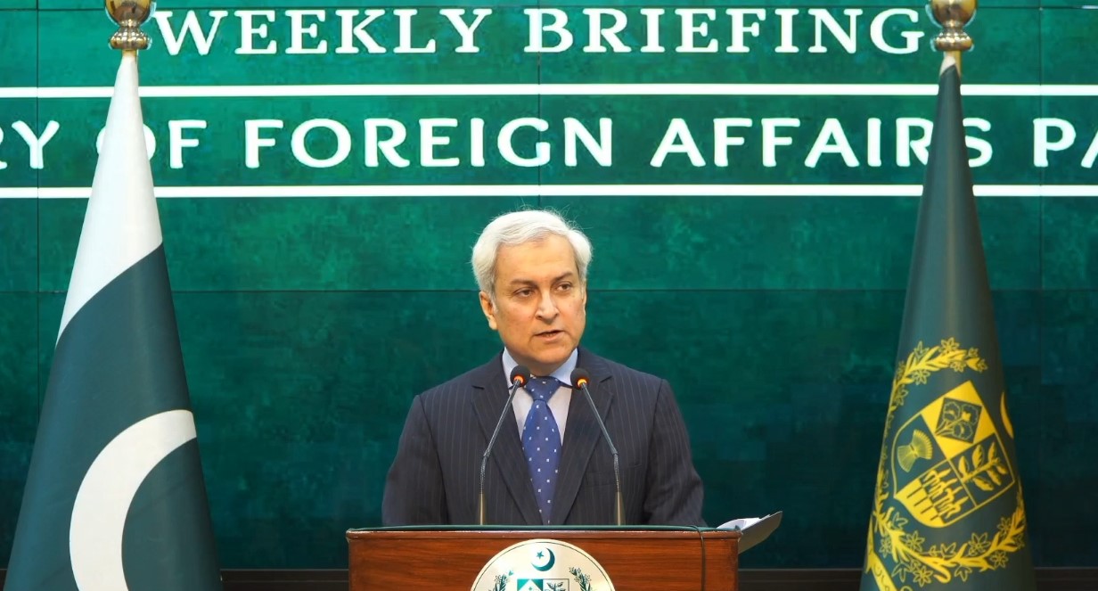 Pakistan Denies Sharing Iran Intel with US Amid Ongoing Diplomatic Efforts