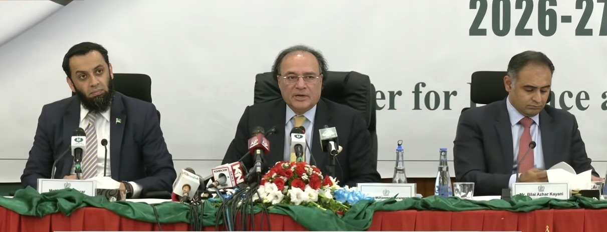 بجٹ میں برآمدات اور ٹیکس کے نظام پر کام کیا گیا: وزیر خزانہ
