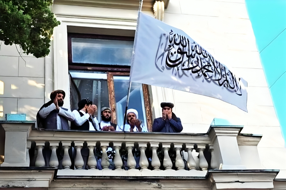 Russian Teenager Fined £100 for Mocking Taliban on Social Media