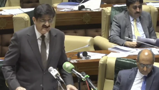 سندھ بجٹ: گوگل گلاسز، مفت سولر سسٹم اور 50 ڈبل ڈیکر بسیں