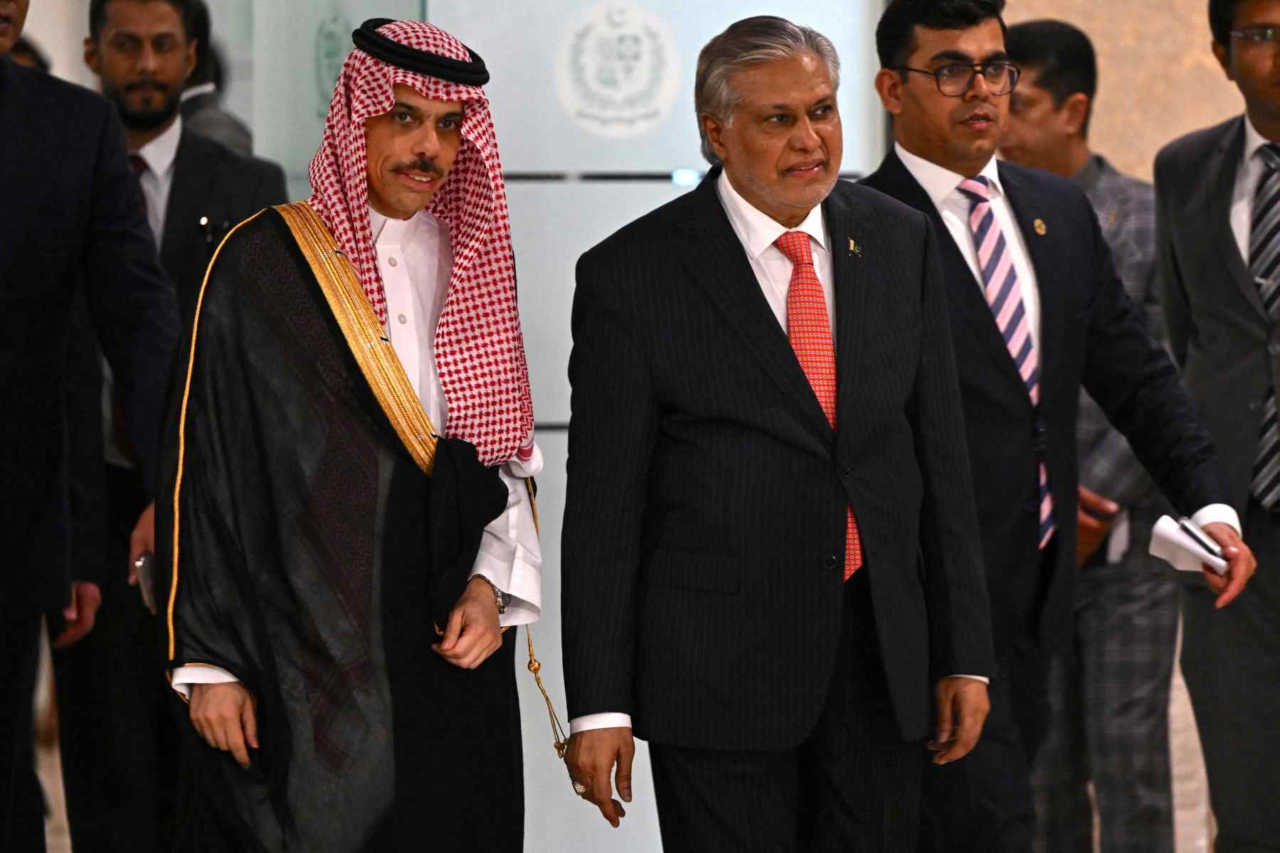 پاکستان اور سعودی عرب کا امریکہ، ایران سے بات چیت دوبارہ شروع کرنے کا مطالبہ