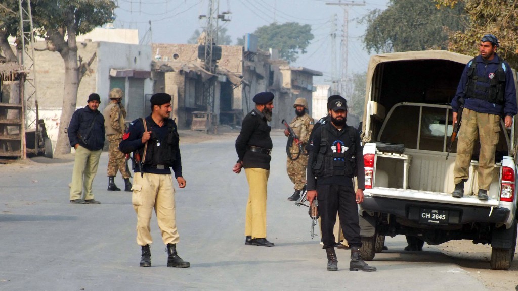 ٹانک چیک پوسٹ پر خودکش حملہ: دو پولیس اہلکاروں کی موت، 7 سے زائد زخمی