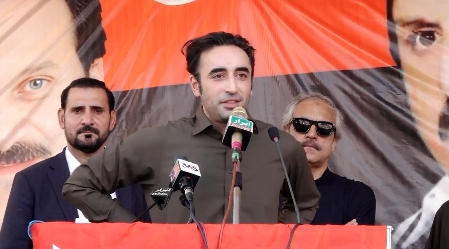 کشمیر میں حکومت بنانے کے دعوے داروں کی اسلام آباد حکومت بھی جانے والی ہے: بلاول