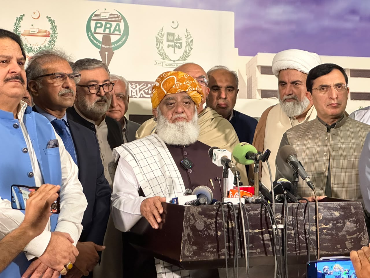 جوائنٹ اپوزیشن کا اجلاس، سیاسی قیدیوں کے لیے متحد ہو کر آواز اٹھانے کا فیصلہ