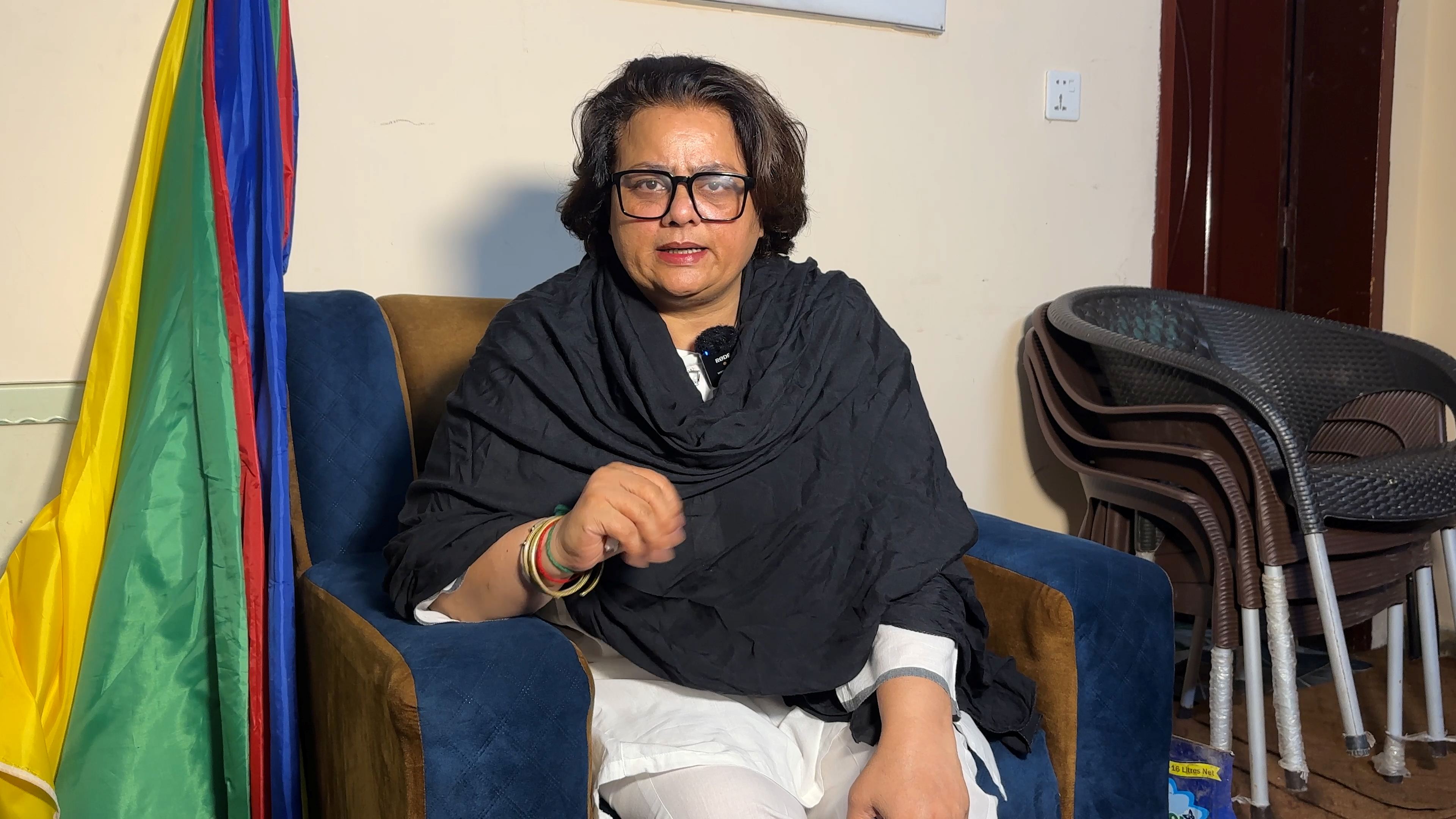 جالب کمیٹی کی ایک لاکھ روپے امداد کی پیشکش پر طاہرہ جالب کا اظہار تشکر