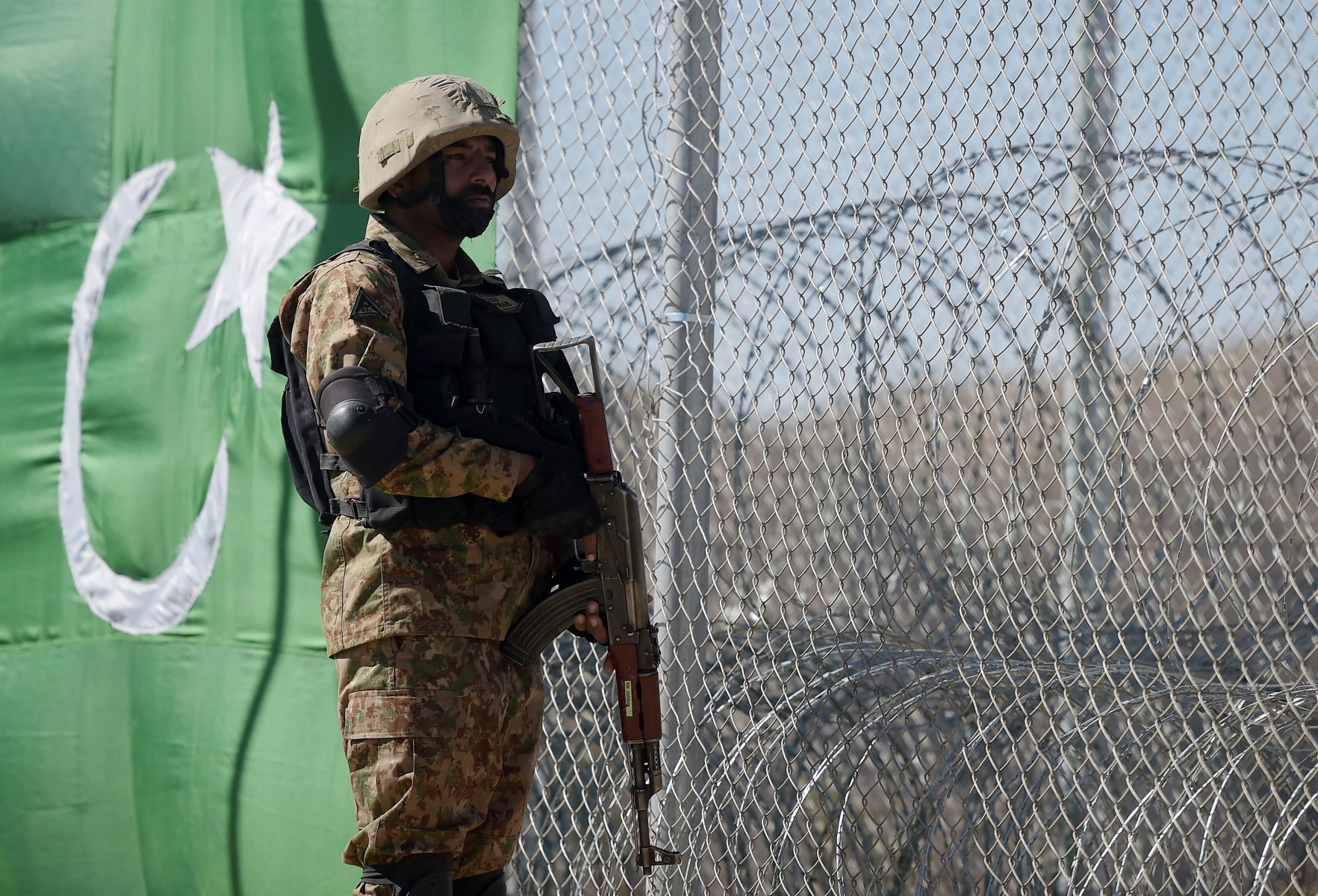 خیبرپختونخوا میں متعدد کارروائیاں، 21 عسکریت پسند مارے گئے: فوج
