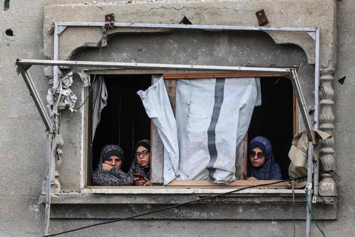 غزہ سے فلسطینیوں کی بے دخلی کا اسرائیلی منصوبہ، پاکستان سمیت آٹھ ملکوں کی مذمت