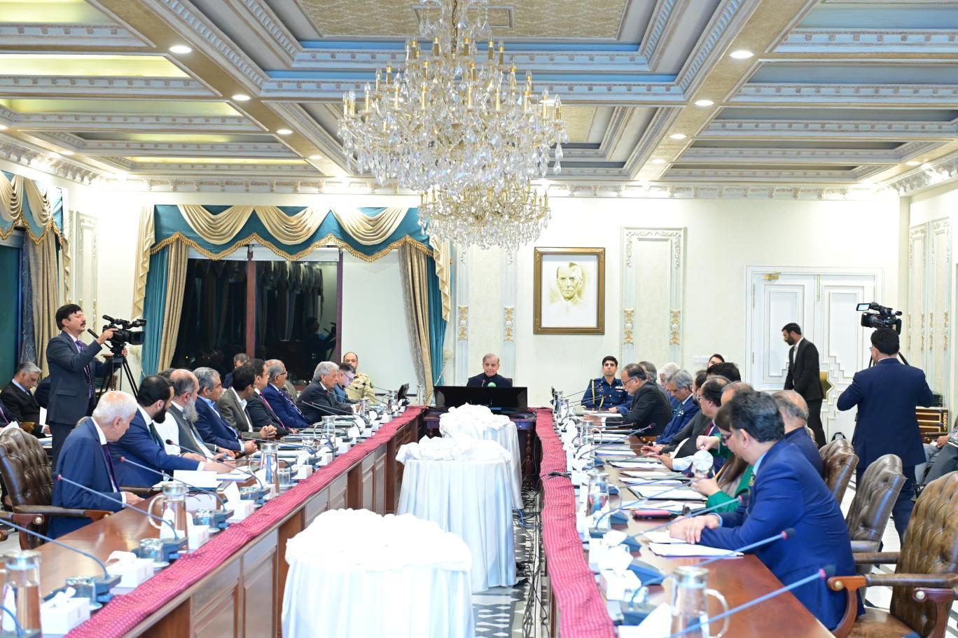آبنائے ہرمز کشیدگی: پاکستان میں بجلی کی لوڈشیڈنگ بڑھنے کا خدشہ