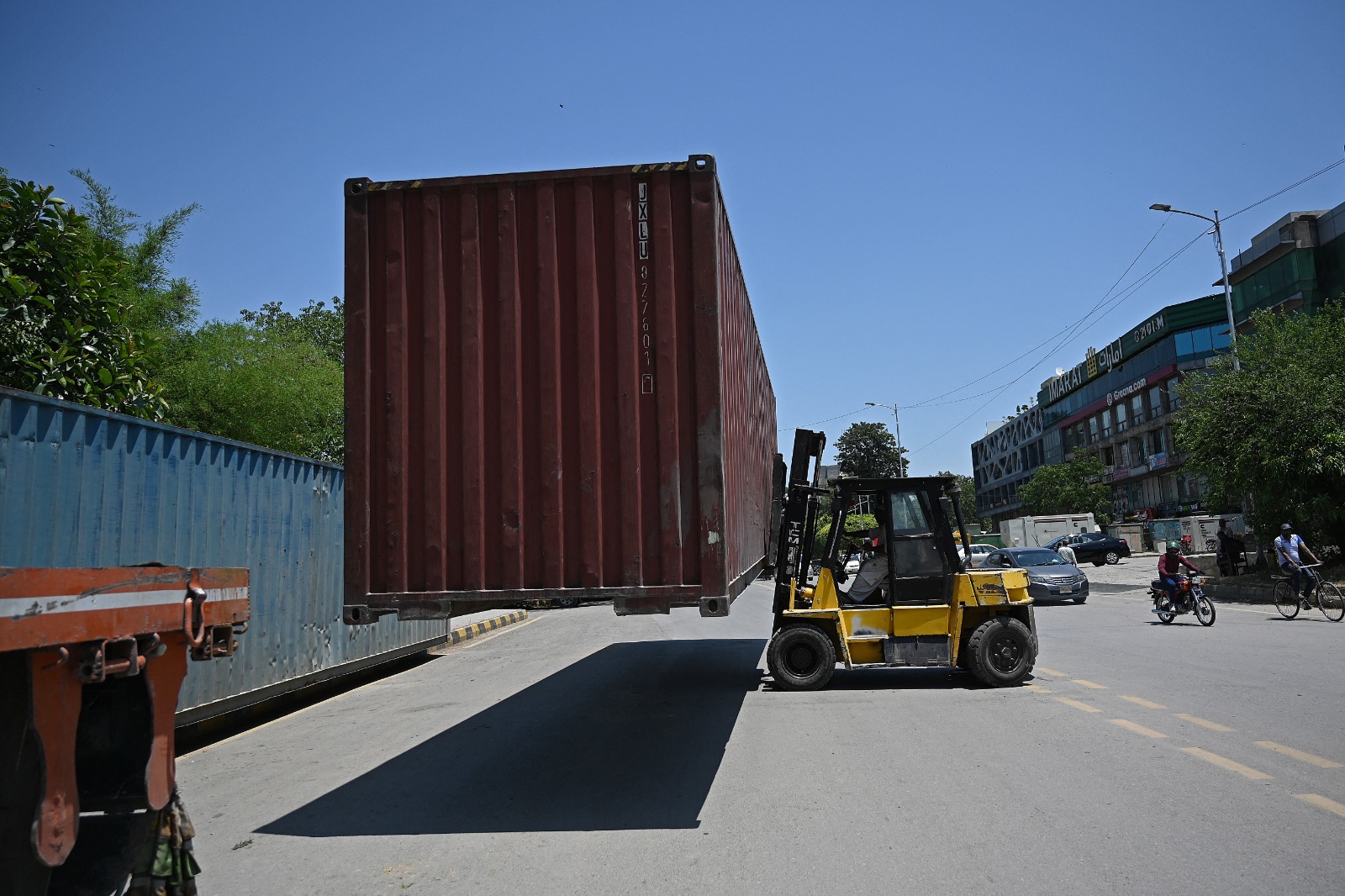 پی ٹی آئی اور جماعت اسلامی کا لانگ مارچ، اسلام آباد میں کنٹینرز اور اضافی نفری طلب