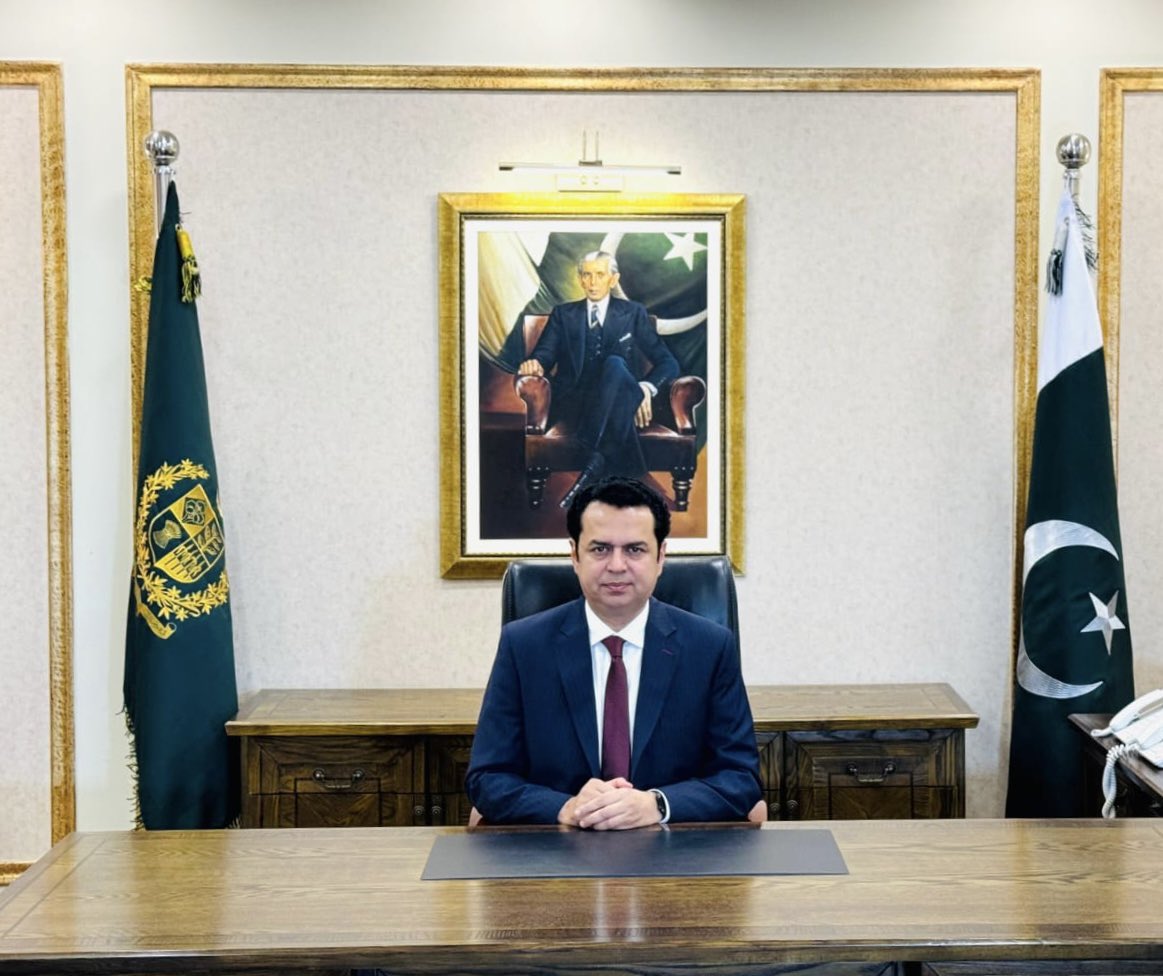 کشمیر ایکشن کمیٹی کو افغانستان سے اسلحہ سپلائی ہوا: طلال چوہدری