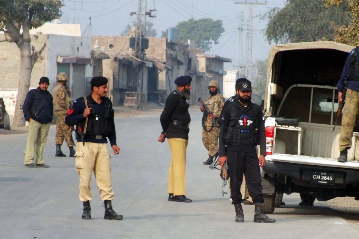 ہنگو میں فائرنگ، 8 عسکریت پسند اور دو افسران سمیت چھ اہلکار جان سے گئے: فوج