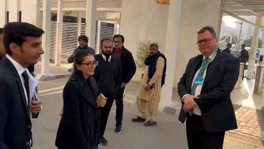 ایمان مزاری کیس، سپریم کورٹ کے ریلیف کے بعد اپیلیں دوبارہ زندہ ہو گئیں: سپیشل پراسیکیوٹر