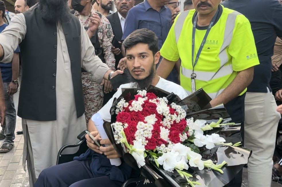 صومالیہ سے چار زخمی پاکستانیوں سمیت تین میتیں کراچی پہنچ گئیں