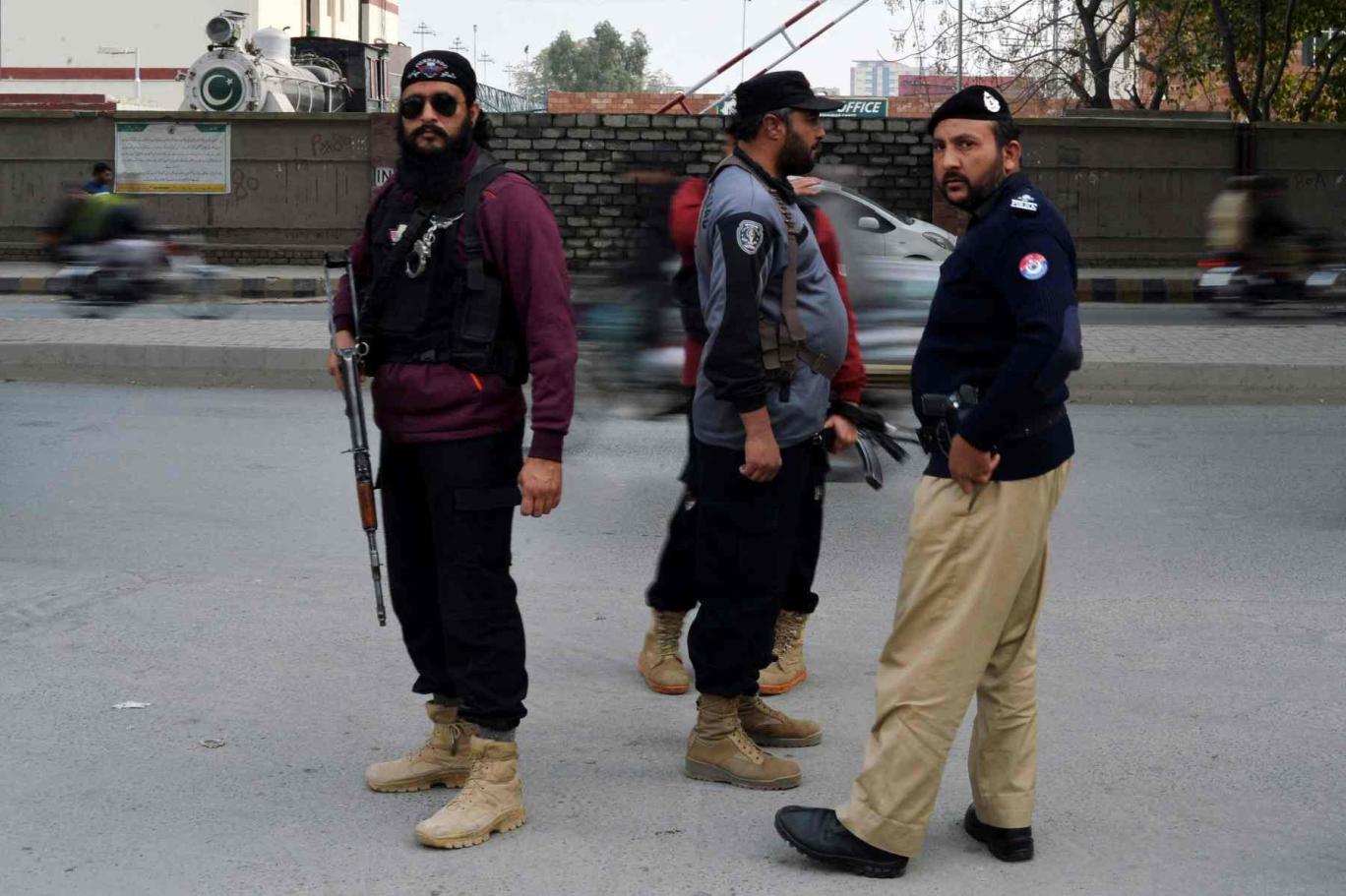 خیبر پختونخوا کے 12 اضلاع کے مسائل کے حل تک نیا نظام چلے گا: مشیر اطلاعات