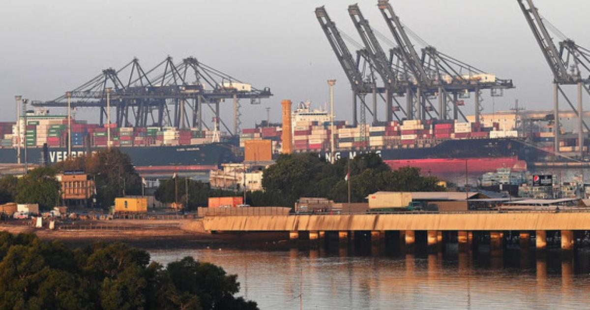How will the UAE investment affect the reputation of Karachi port?