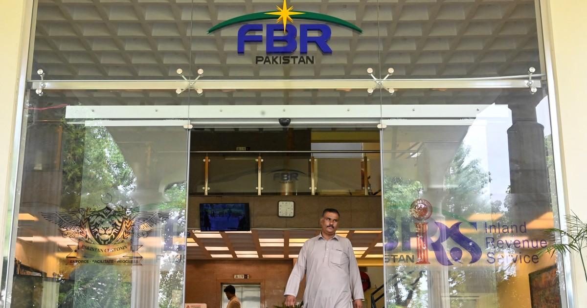 Block of 2 lakh 10 thousand tax defaulters: FBR