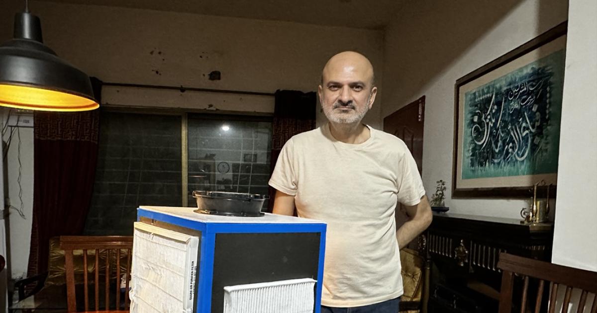 Banker of Lahore who made cheap air purifier at home