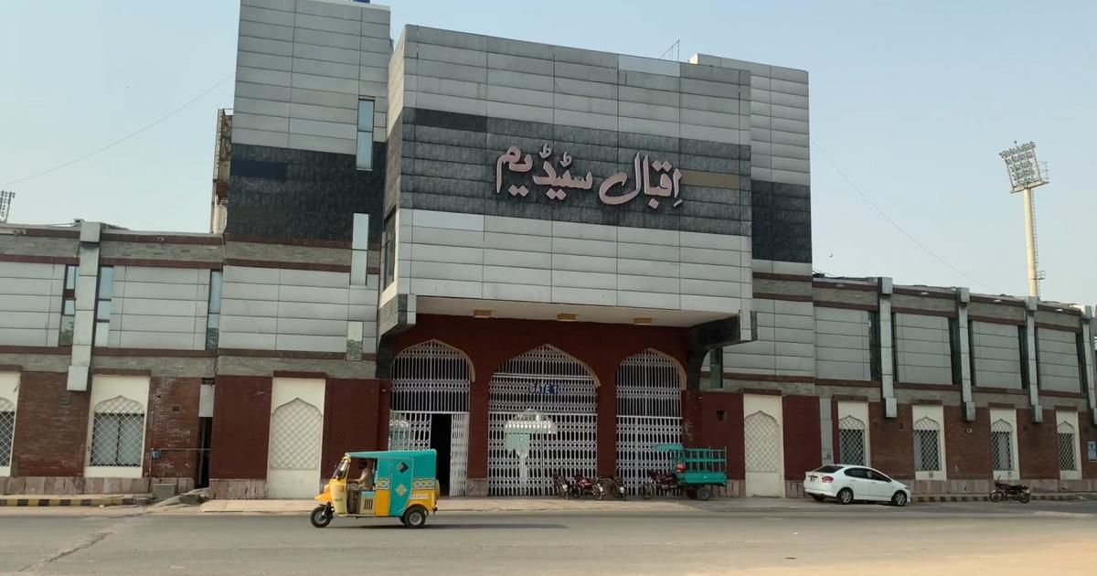 اقبال سٹیڈیم فیصل آباد میں 17 سال بعد انٹرنیشنل کرکٹ کی واپسی