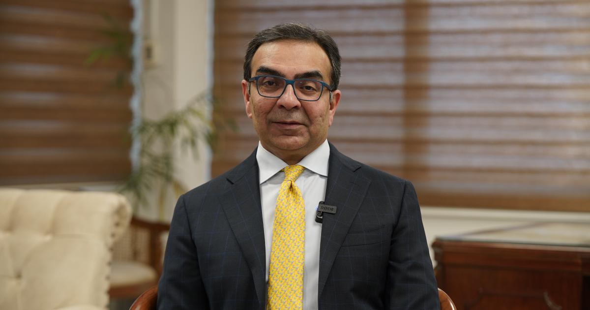پی آئی اے کے علاوہ 26 اداروں کی نجکاری ہو گی: چیئرمین نجکاری کمیشن