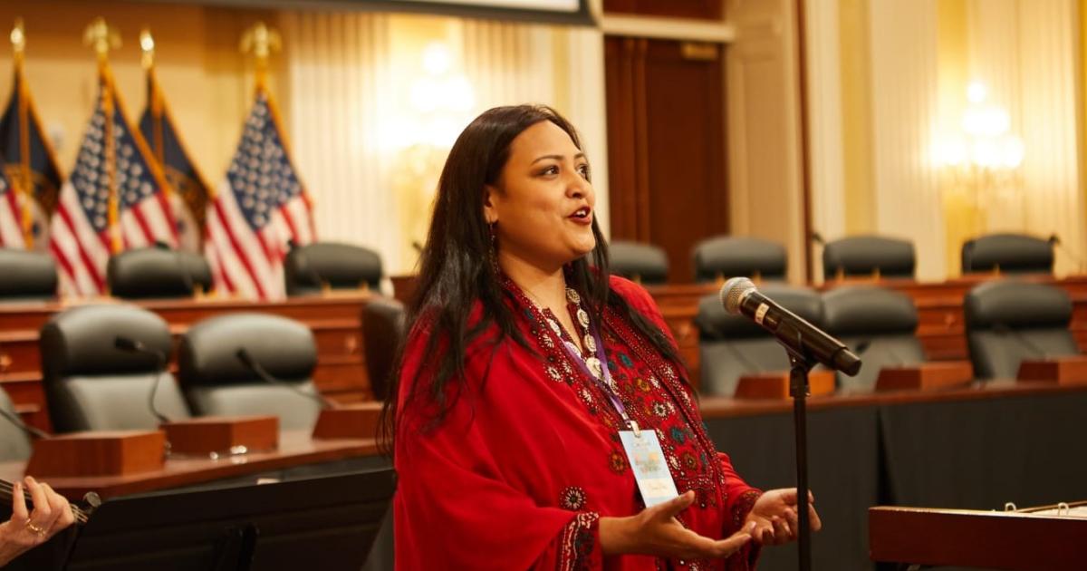 صوفی اوپرا گلوکارہ سارہ پیٹر کی امریکی کانگریس میں ’شی لیڈز دی نیشنز‘ سمٹ میں شرکت