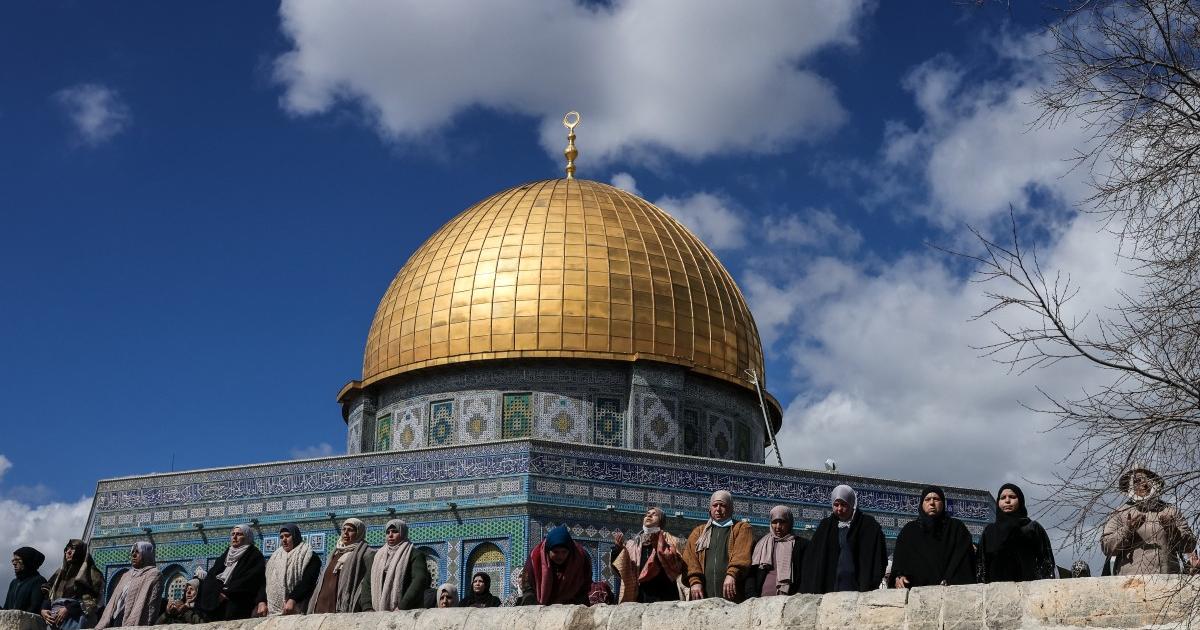 اسرائیل مسجد اقصیٰ کے دروازوں کی بندش ختم کرے: آٹھ مسلم ممالک کا مطالبہ