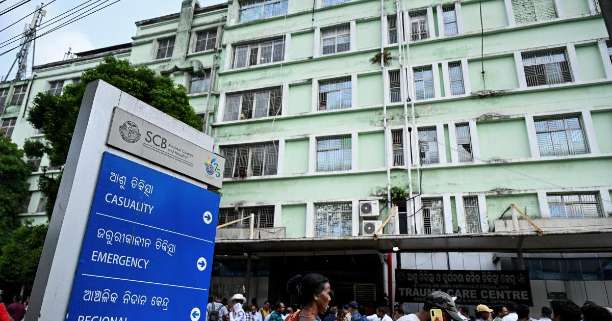 انڈیا کے ہسپتال میں آگ لگنے سے 10 مریضوں کی موت