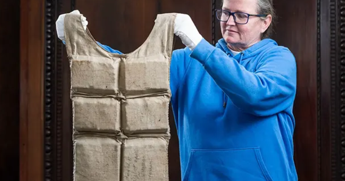 ٹائٹینک کے زندہ بچ جانے والے شخص کی لائف جیکٹ پونے 7 لاکھ پاؤنڈ میں نیلام