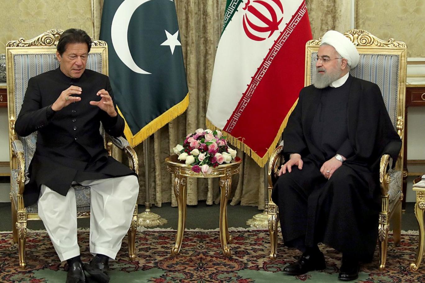 флаг ирана и афганистана. население ирана и пакистана. население ирана и пакистана. премьер-министр имрана хан. ибрагим раиси иран.