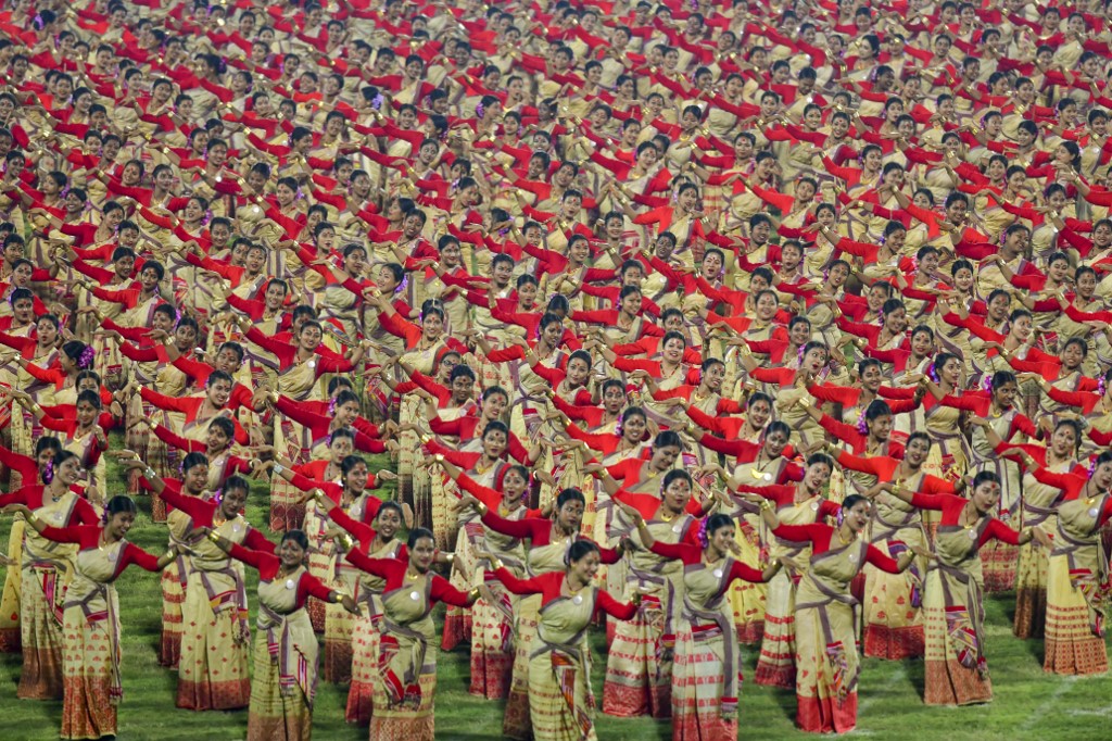 bihu dance festival.jpg