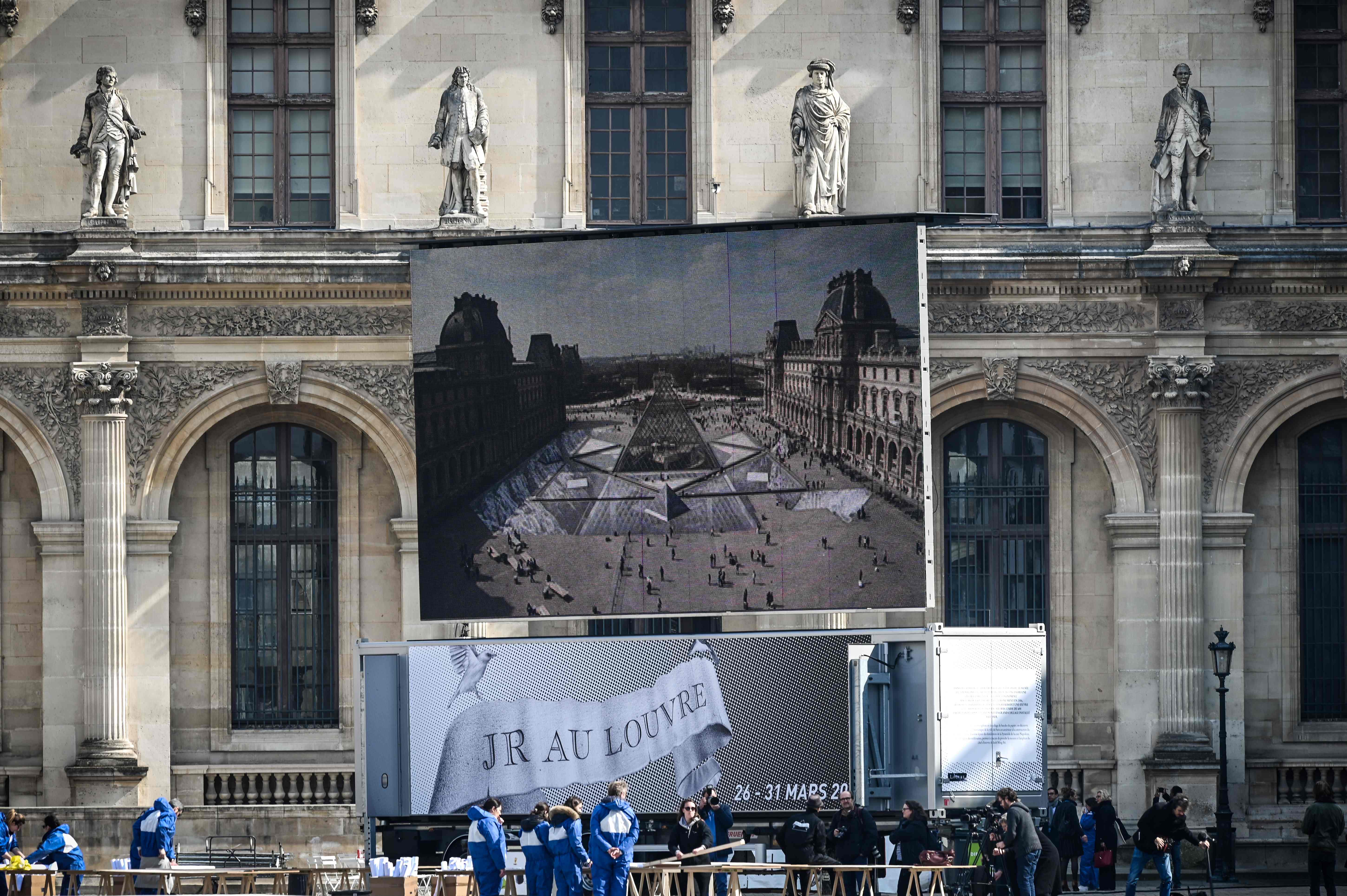 Lourve 2