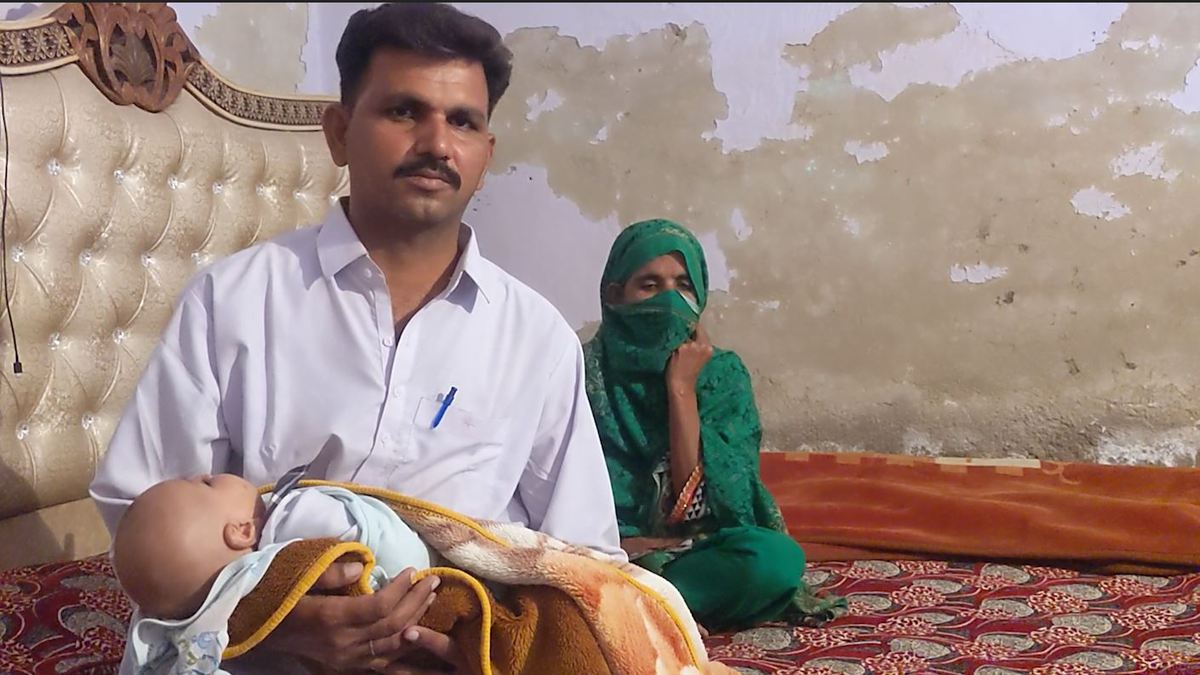سندھ: بچے کی پیدائش پر ’چھٹی‘ کی رسم مل بیٹھنے کا بہانہ | Independent Urdu