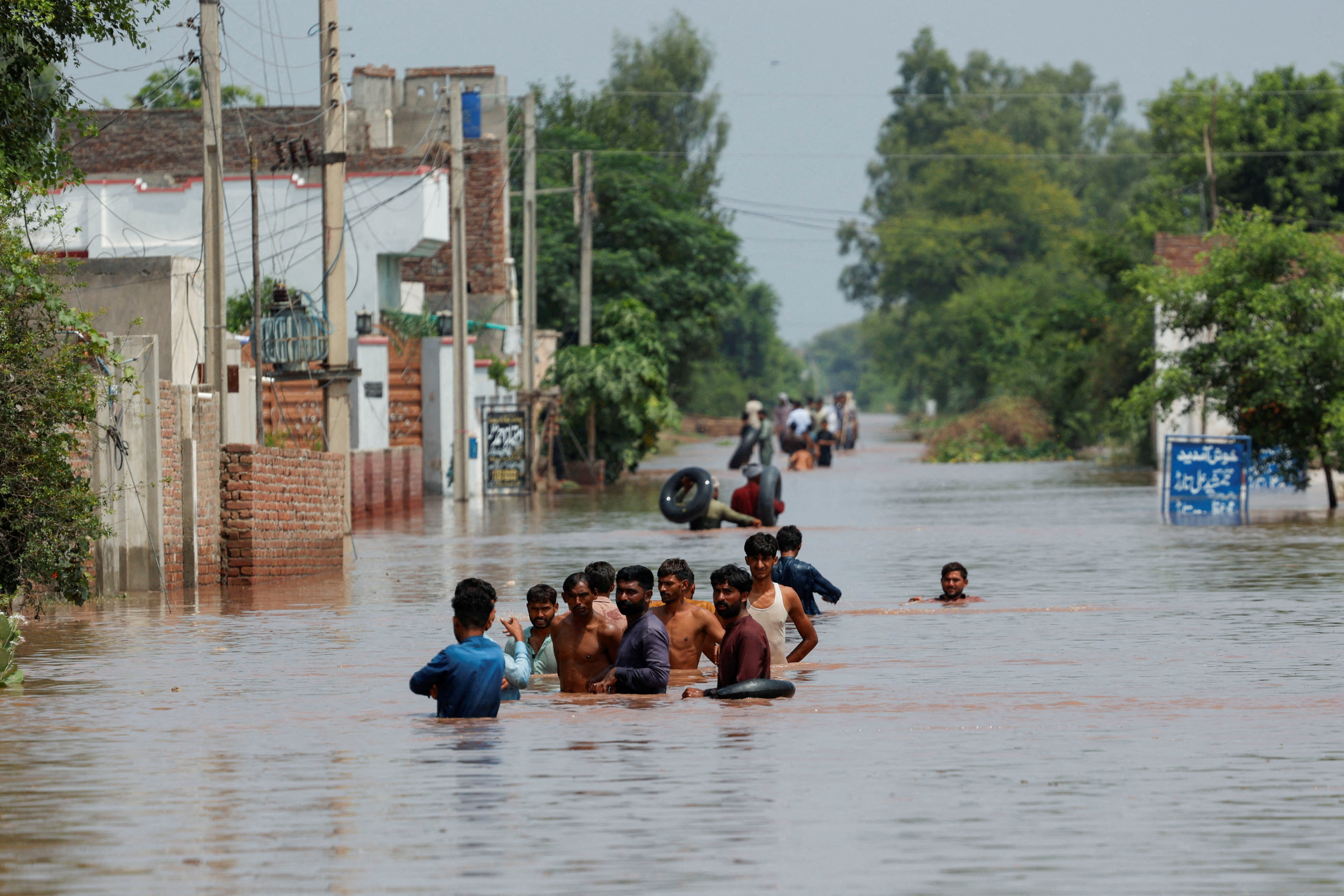 2025-08-28T140755Z_1282508205_RC27GGAZVCOK_RTRMADP_3_ASIA-WEATHER-SOUTHASIA.JPG