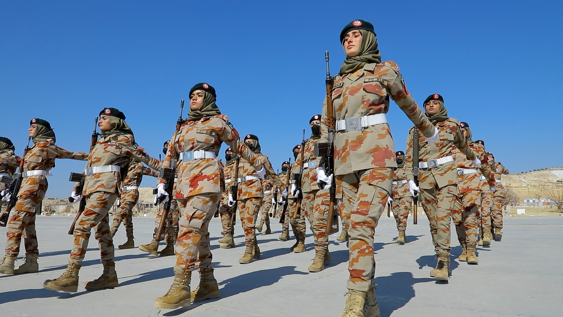 FC North Women Soldiers 