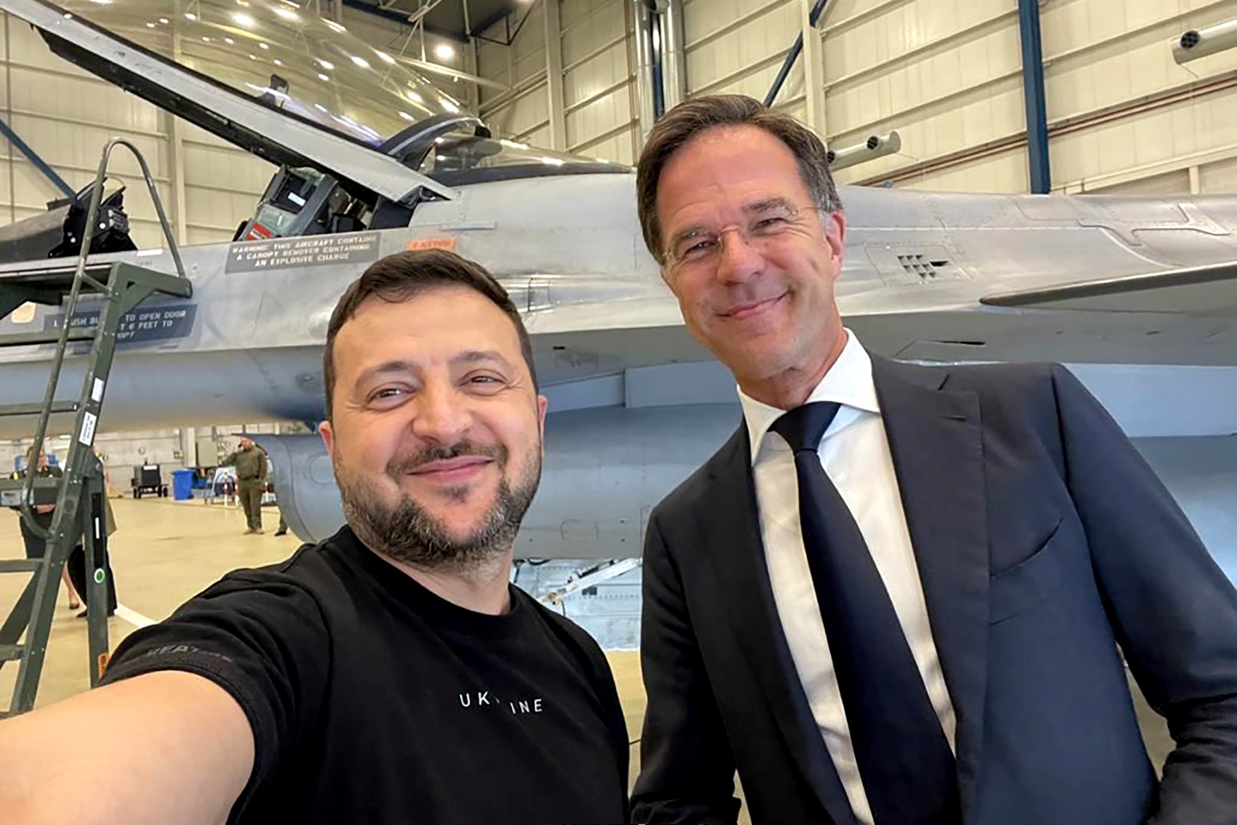Ukraine Zelenski F16