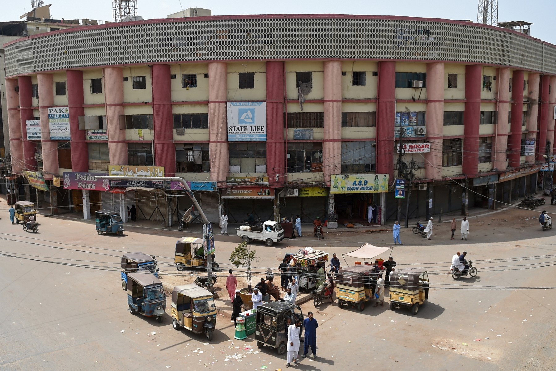 karachi strike.jpg