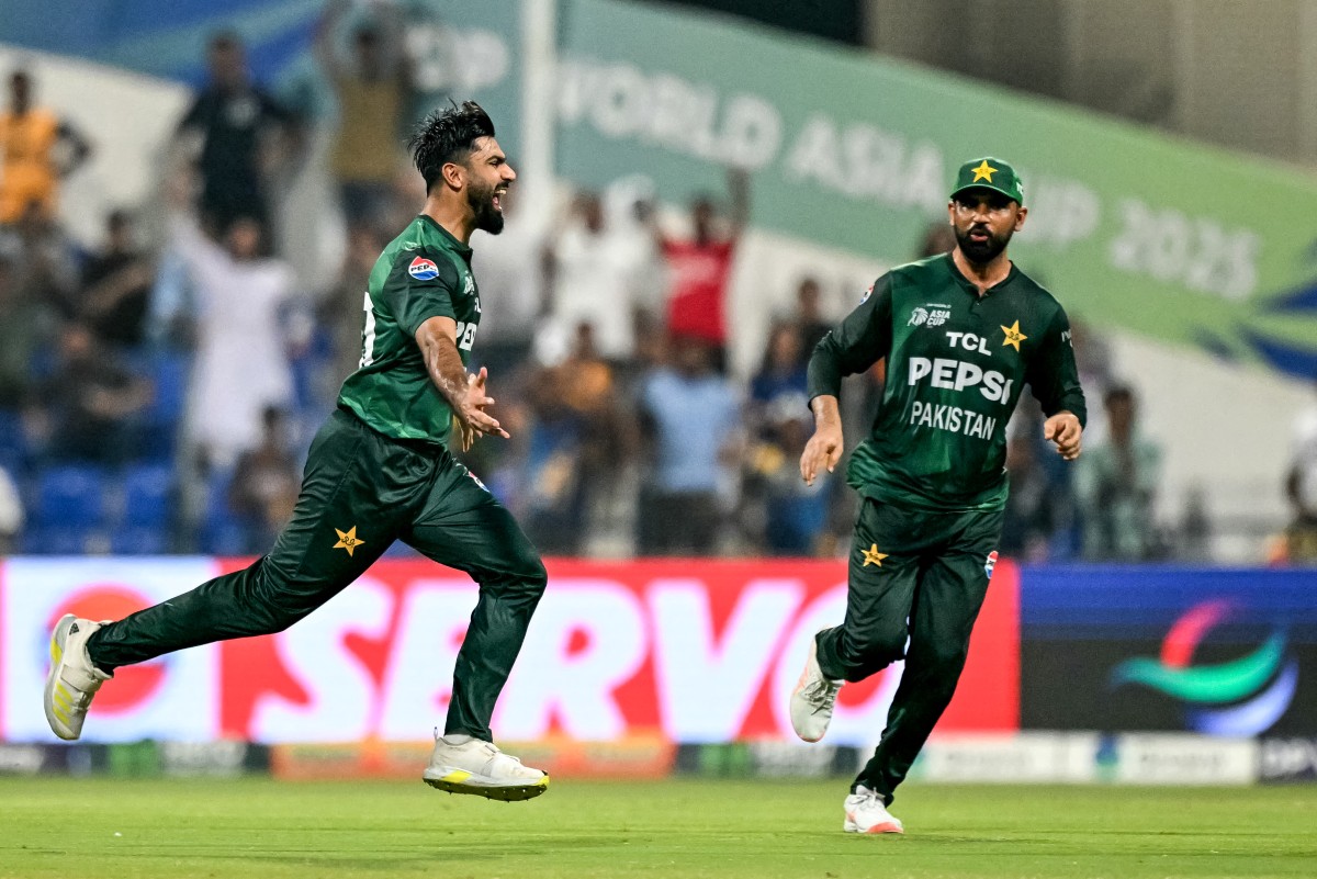 hussain-talat-asiacup.jpg