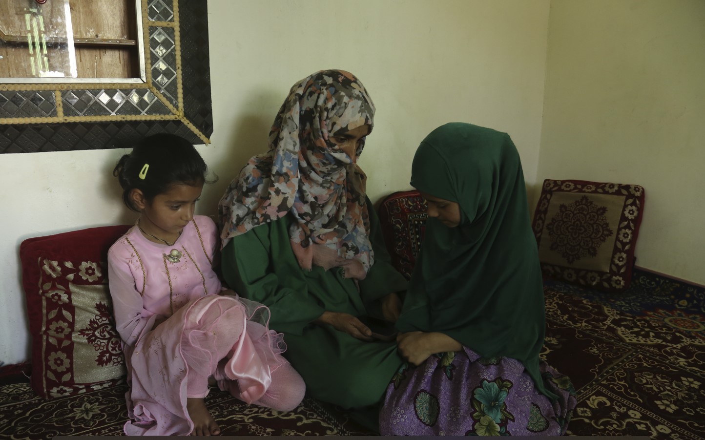 Kashmiri Prisoner Families.jpg