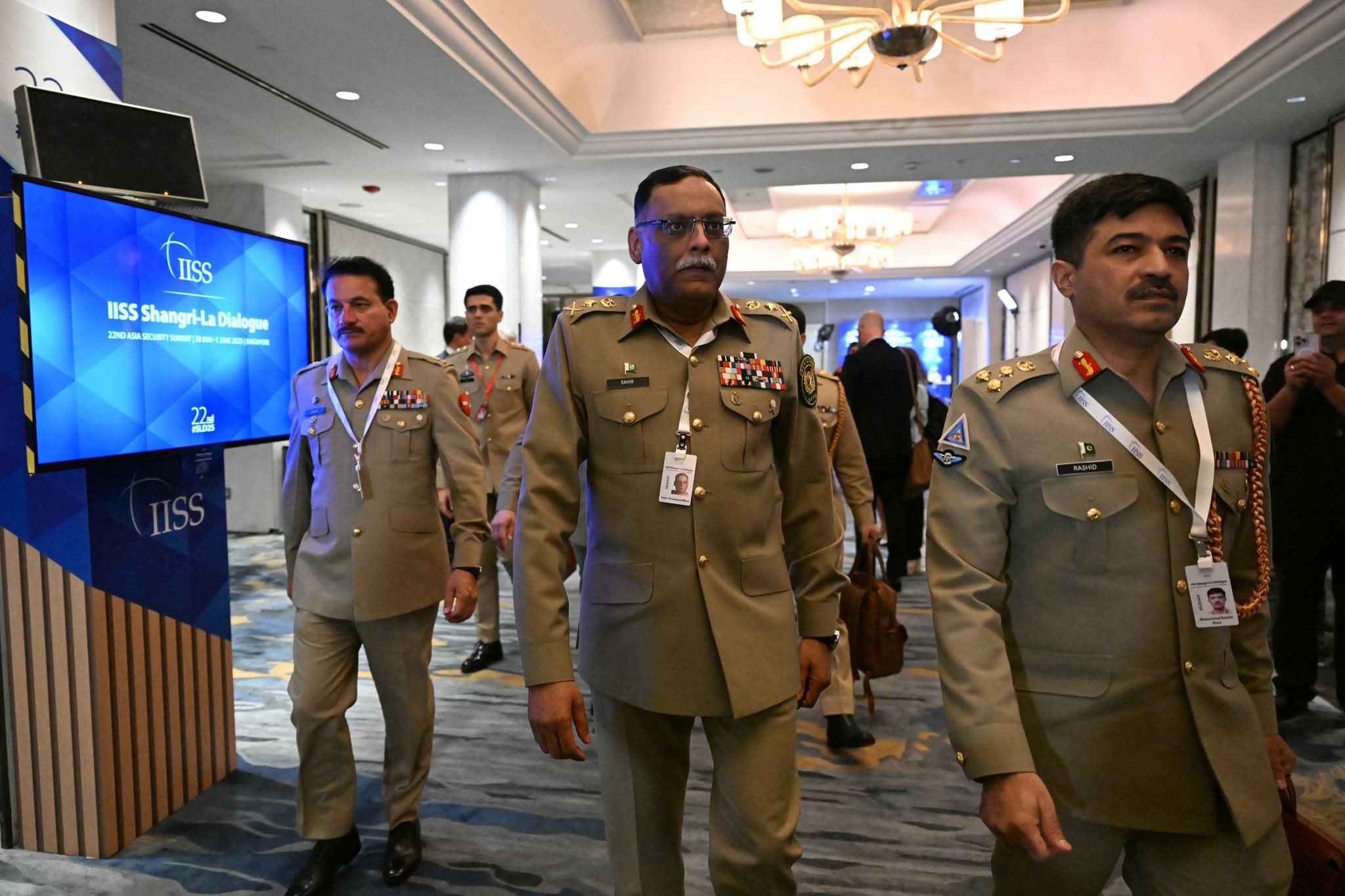 gen-sahir-shamshad.jpg