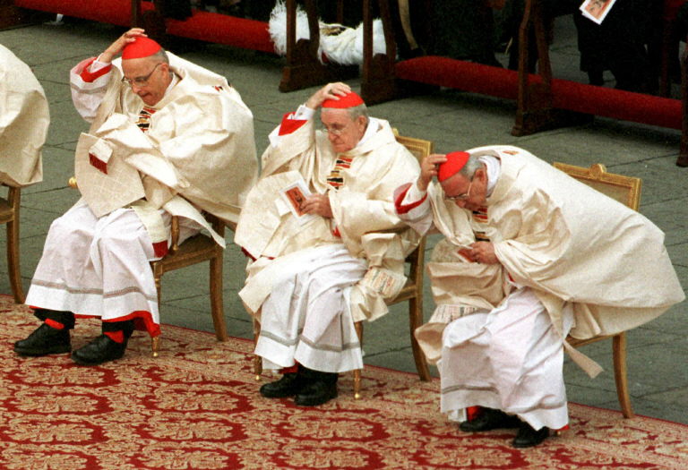 AFP__20100825__SAPA980222270350__v3__Preview__VaticanCardinalsWind.jpg
